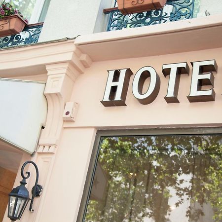 Hotel Des Pyrenees - Entre Bastille Et Nation Paris Ngoại thất bức ảnh