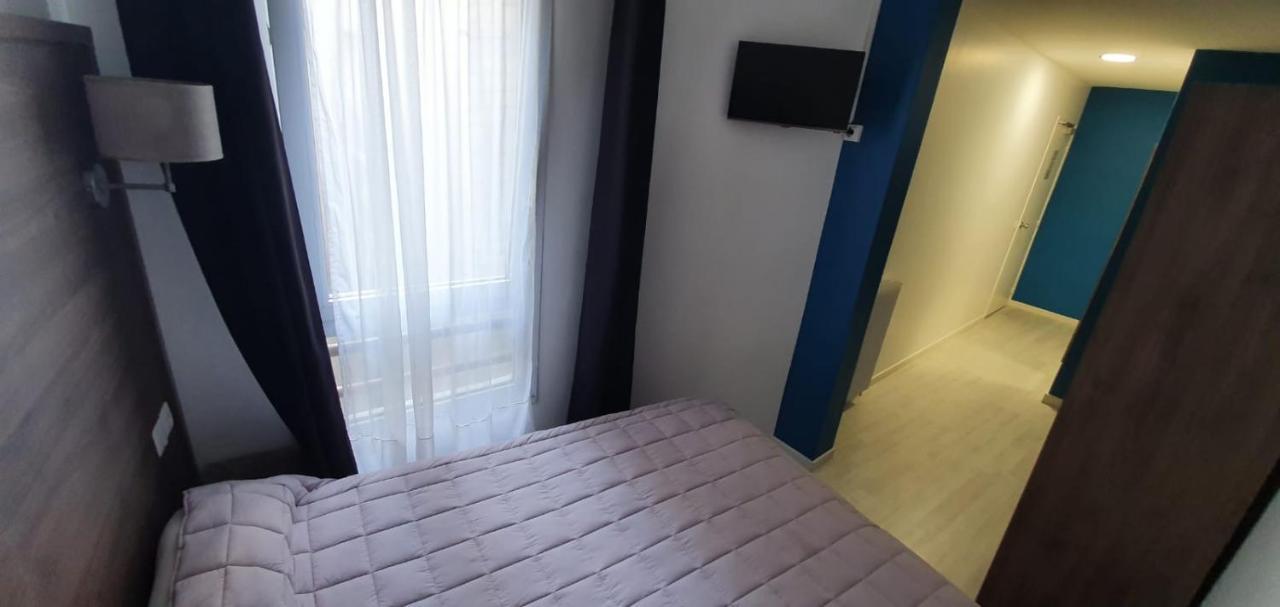 Hotel Des Pyrenees - Entre Bastille Et Nation Paris Ngoại thất bức ảnh