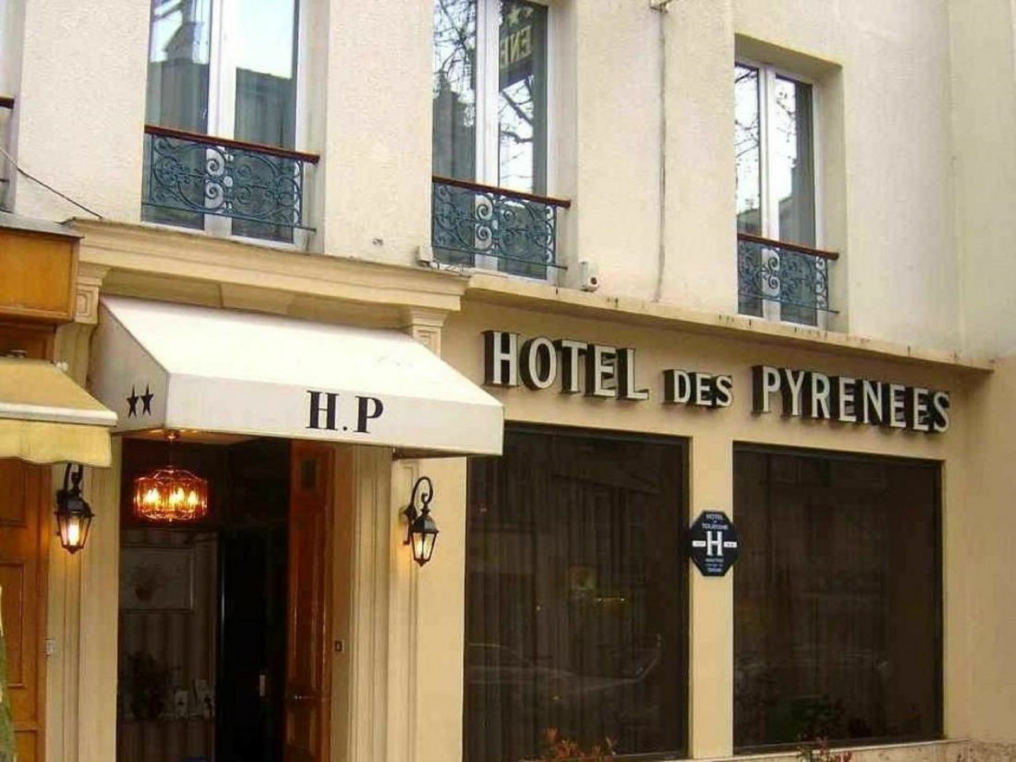 Hotel Des Pyrenees - Entre Bastille Et Nation Paris Ngoại thất bức ảnh