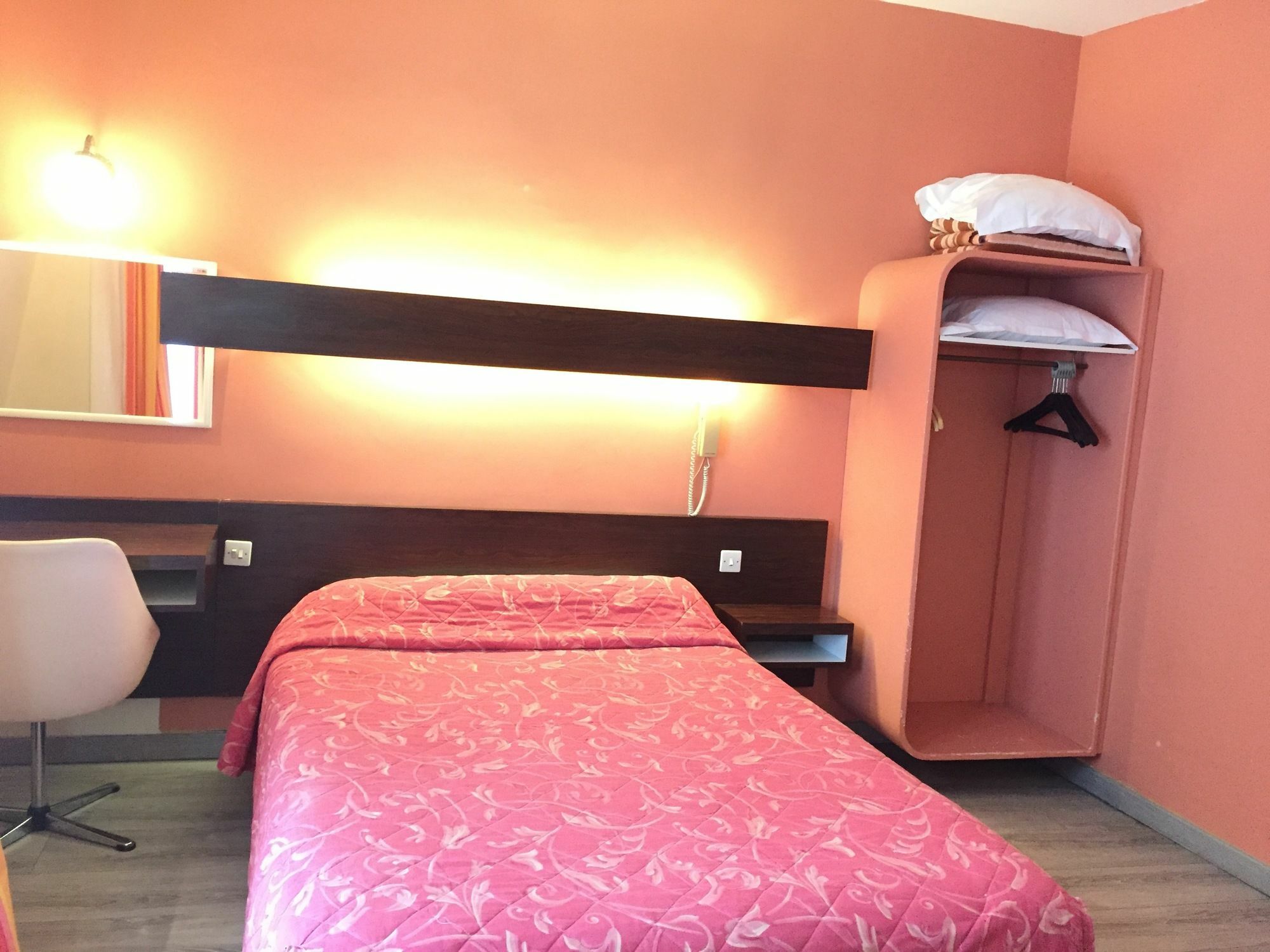Hotel Des Pyrenees - Entre Bastille Et Nation Paris Ngoại thất bức ảnh