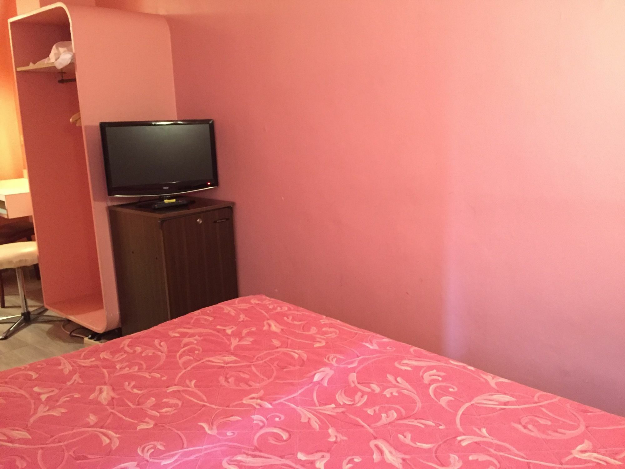 Hotel Des Pyrenees - Entre Bastille Et Nation Paris Ngoại thất bức ảnh